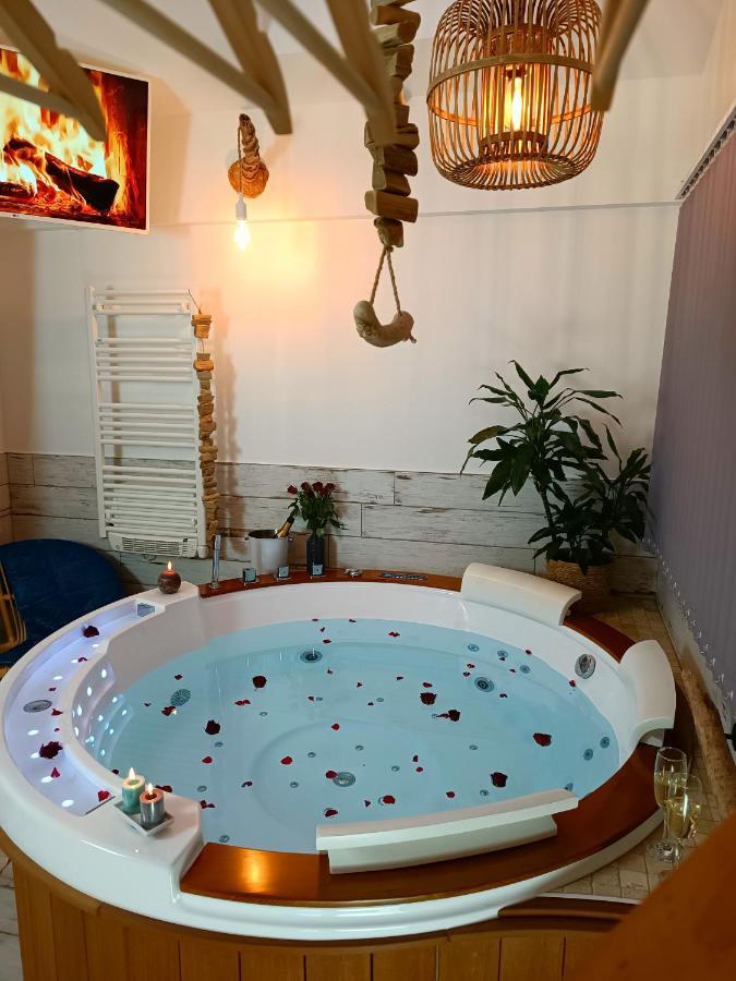 Le Marechal Duplex - Appartement Avec Jacuzzi - Caen Hyper Centre Bagian luar foto
